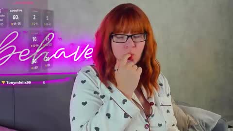 Snapshot of michelle_wilsson chatting on 28, 9, 2025 Michelle online show from 28, 9, 2025