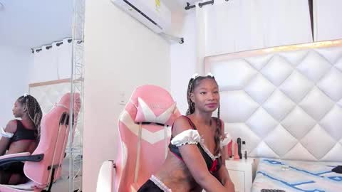 michelleblair1 online show from 15, 3, 2026