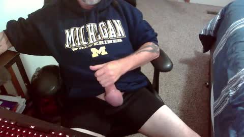 Snapshot of michigan_daddy chatting on 18, 10, 2025 TattedInDetroit online show from 18, 10, 2025