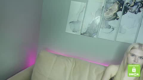 inst miiiss mia online show from 23, 12, 2024