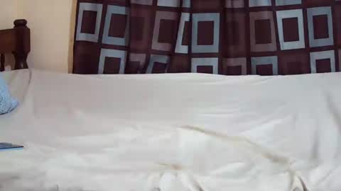 Snapshot of mickeymishy chatting on 28, 7, 2026 mickeymishy online show from 28, 7, 2026