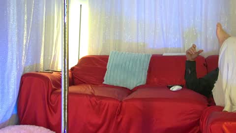 Snapshot of mickeyshyne69 chatting on 2, 2, 2025 Mickey online show from 2, 2, 2025