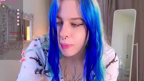 Snapshot of middnighttmuse chatting on 23, 9, 2025 Your muse online show from 23, 9, 2025