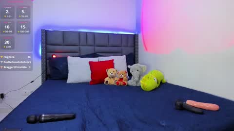 Snapshot of midnight_vk chatting on 13, 12, 2024 VanyaKlaus online show from 13, 12, 2024