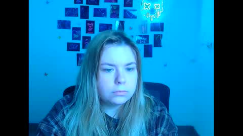 Snapshot of midnightmariana chatting on 27, 4, 2026 Mariana online show from 27, 4, 2026