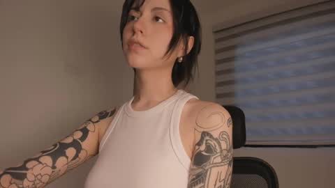 Snapshot of midori__san chatting on 23, 9, 2025 midori__san online show from 23, 9, 2025