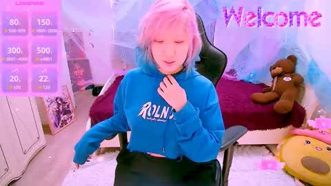 Snapshot of miekolu chatting on 19, 11, 2025 Miekolun online show from 19, 11, 2025