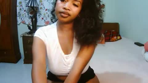 miel_07 online show from 8, 5, 2026