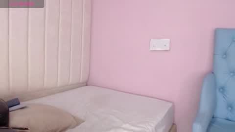 Snapshot of miel_alisha chatting on 30, 11, 2025 miel online show from 30, 11, 2025