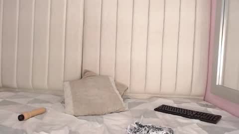 Snapshot of miel_alisha chatting on 9, 1, 2026 miel online show from 9, 1, 2026