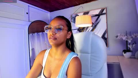 miel_ambar online show from 17, 4, 2026