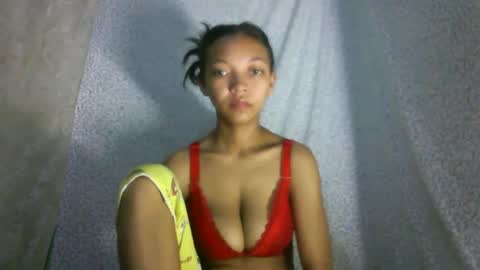 Snapshot of mierialiah chatting on 6, 2, 2025 mierialiah online show from 6, 2, 2025