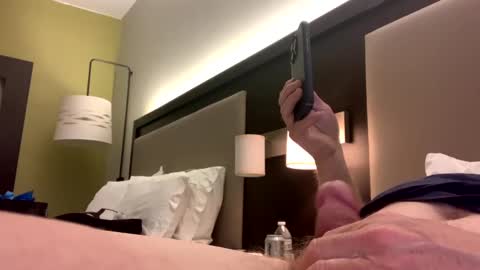 miggie001 online show from 26, 1, 2025