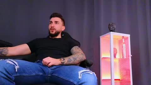 Snapshot of mightyaaron chatting on 21, 1, 2025 MightyAaron online show from 21, 1, 2025