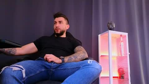 Snapshot of mightyaaron chatting on 8, 3, 2025 MightyAaron online show from 8, 3, 2025