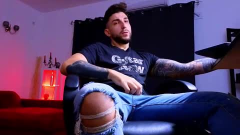 MightyAaron online show from 11, 10, 2025