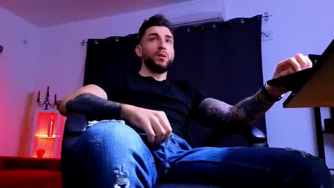 MightyAaron online show from 6, 2, 2026