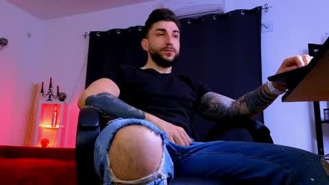 MightyAaron online show from 28, 4, 2026