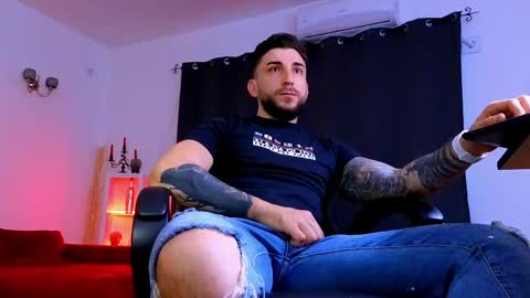 MightyAaron online show from 9, 5, 2026