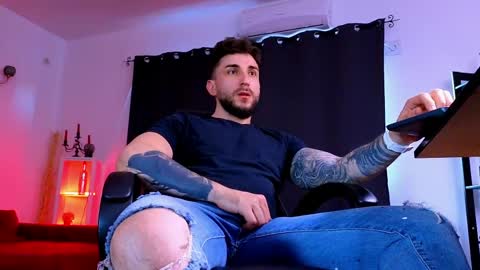MightyAaron online show from 12, 5, 2026