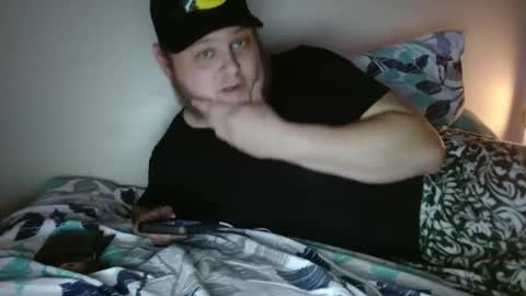 Snapshot of miguel320129 chatting on 21, 3, 2026 Miggy online show from 21, 3, 2026