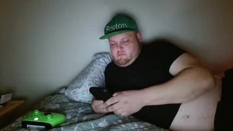 Snapshot of miguel320129 chatting on 27, 3, 2026 Miggy online show from 27, 3, 2026