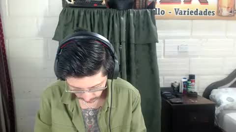 Snapshot of miguel__98 chatting on 5, 7, 2026 Miguel Independent Model online show from 5, 7, 2026