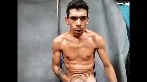 Snapshot of miguel_angelxxx chatting on 5, 1, 2026 miguel online show from 5, 1, 2026