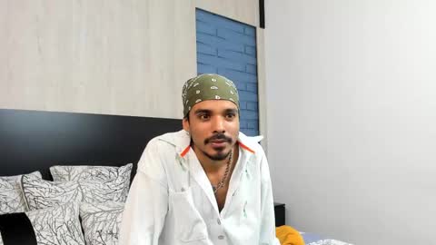 Snapshot of miguelsanfrancisco chatting on 2, 1, 2025 miguelsanfrancisco online show from 2, 1, 2025