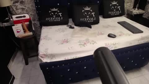 Snapshot of miha_califa chatting on 11, 11, 2025 miha_califa online show from 11, 11, 2025