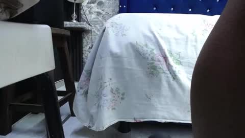 Snapshot of miha_califa chatting on 18, 12, 2025 miha_califa online show from 18, 12, 2025