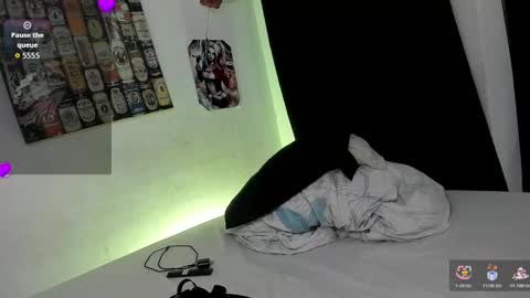 Snapshot of mihaadamss chatting on 28, 11, 2025 MihaAdamss online show from 28, 11, 2025