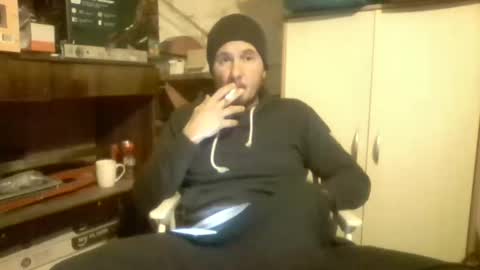 Snapshot of mihamihec82 chatting on 6, 12, 2024 Uncut daddy online show from 6, 12, 2024