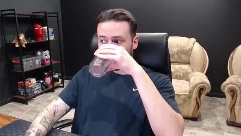 Misha Winchester online show from 6, 3, 2026