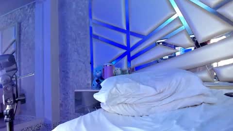 Snapshot of miia02 chatting on 26, 2, 2026 MIA 3 online show from 26, 2, 2026