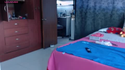 Snapshot of miia_big1boobs chatting on 1, 4, 2026 miia big1boobs online show from 1, 4, 2026