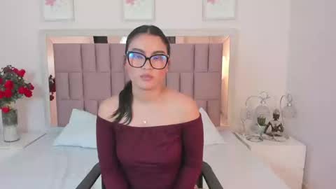 Snapshot of miia_palmerr chatting on 29, 12, 2024 Mia online show from 29, 12, 2024