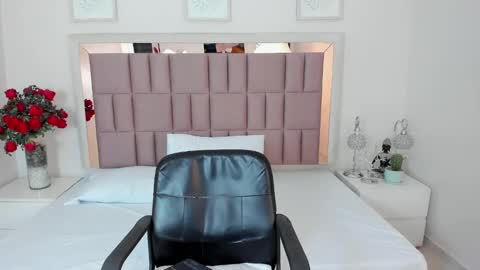 Snapshot of miia_palmerr chatting on 21, 1, 2025 Mia online show from 21, 1, 2025
