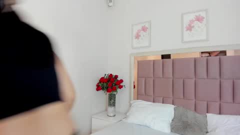 Snapshot of miia_palmerr chatting on 8, 2, 2025 Mia online show from 8, 2, 2025