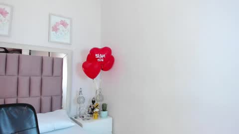 Snapshot of miia_palmerr chatting on 14, 2, 2025 Mia online show from 14, 2, 2025