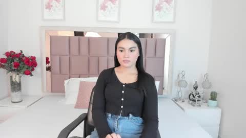 Snapshot of miia_palmerr chatting on 27, 2, 2025 Mia online show from 27, 2, 2025