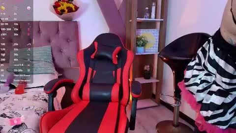 Miia Paris online show from 14, 2, 2026