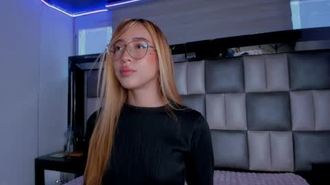 Mia online show from 12, 5, 2026