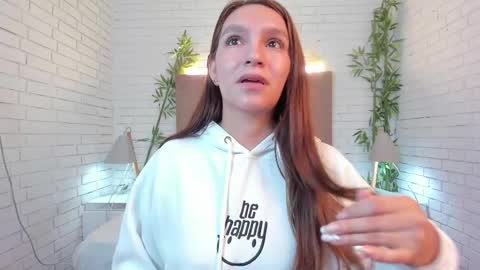 Miia 3 online show from 13, 2, 2025