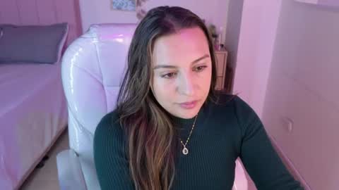 Snapshot of miia_thompson_1 chatting on 13, 7, 2026 M I I A online show from 13, 7, 2026