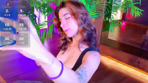  CALL ME MIA  online show from 15, 5, 2026