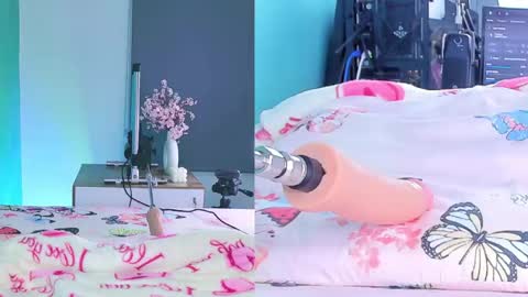 miiastone_cm online show from 6, 6, 2026
