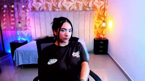 Snapshot of miichael_black chatting on 5, 4, 2026 Michael Black online show from 5, 4, 2026