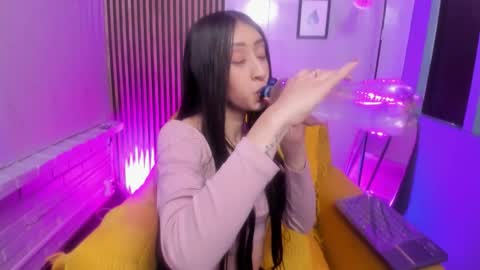 miilu  online show from 23, 3, 2026