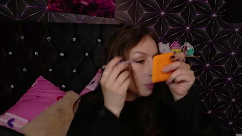 Snapshot of miis_beellaa chatting on 11, 6, 2026 miis_beellaa online show from 11, 6, 2026